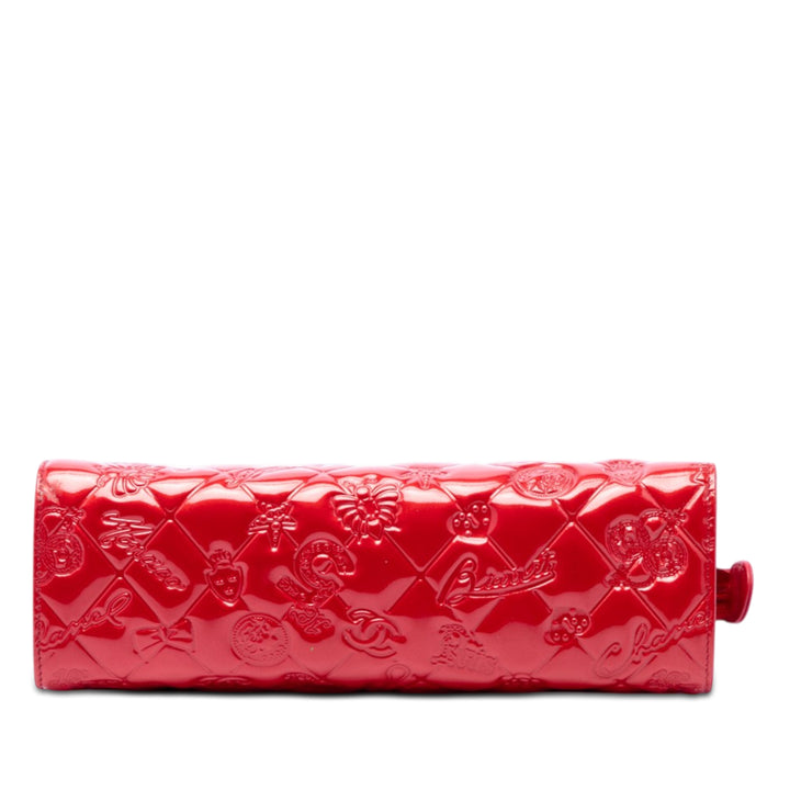 Chanel Matelassé Cuir verni embossé Lucky Symbols Pochette