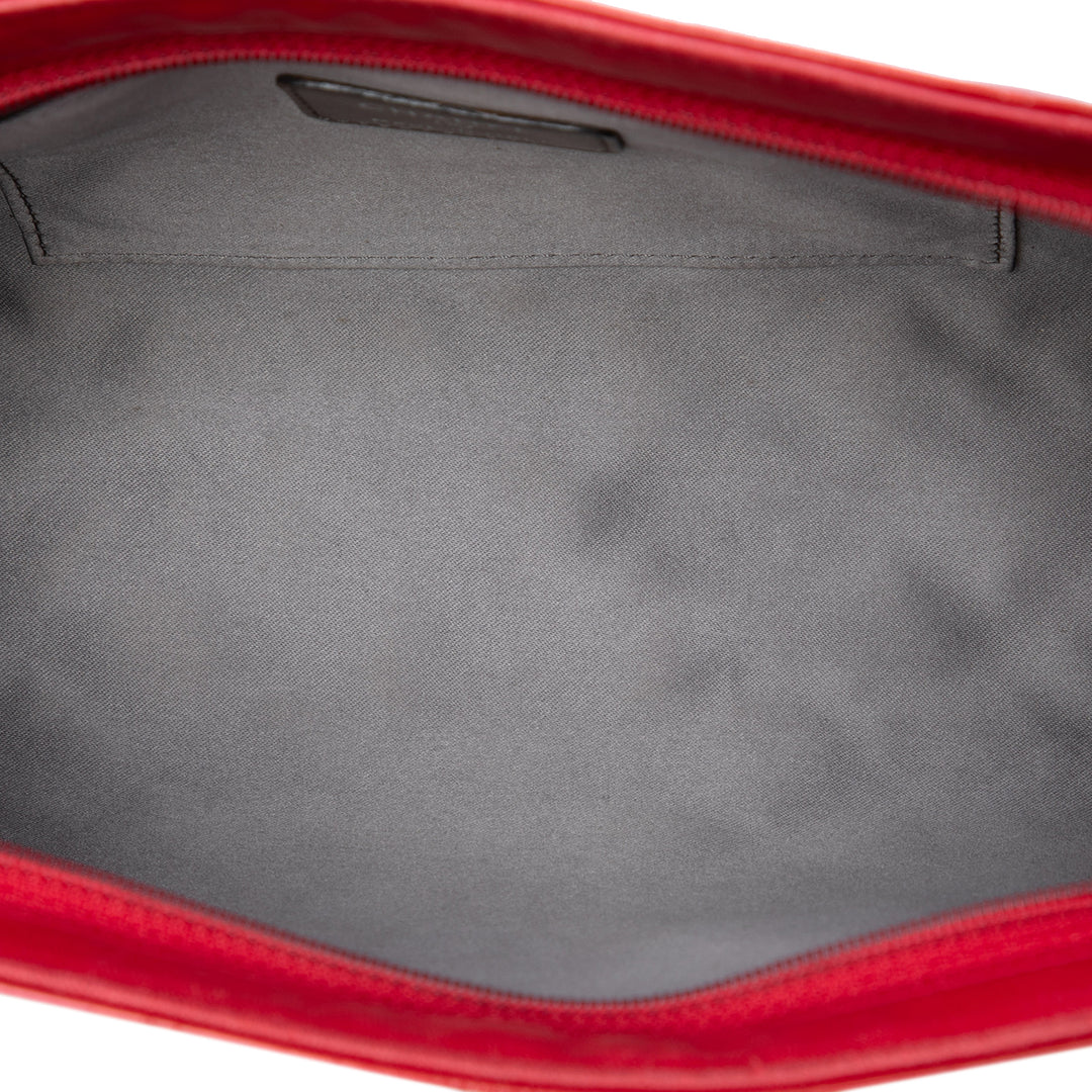 Chanel Matelassé Cuir verni embossé Lucky Symbols Pochette