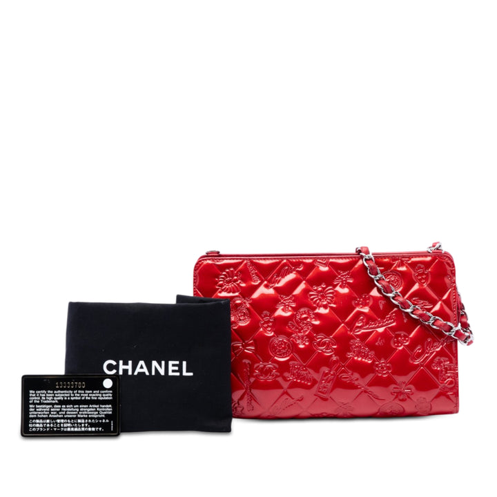 Chanel Matelassé Cuir verni embossé Lucky Symbols Pochette