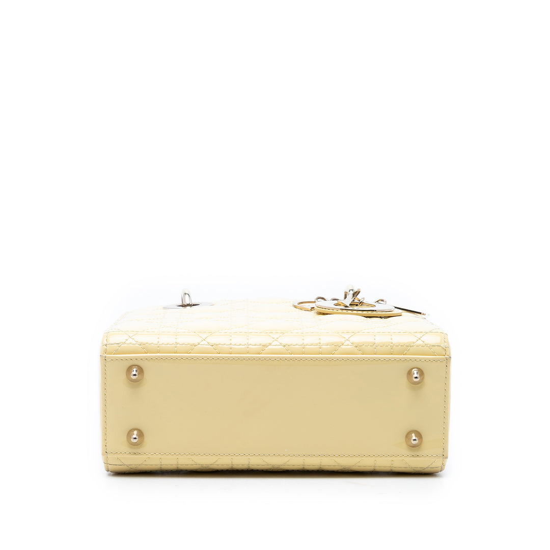 Dior Small Cuir verni Cannage Lady Dior