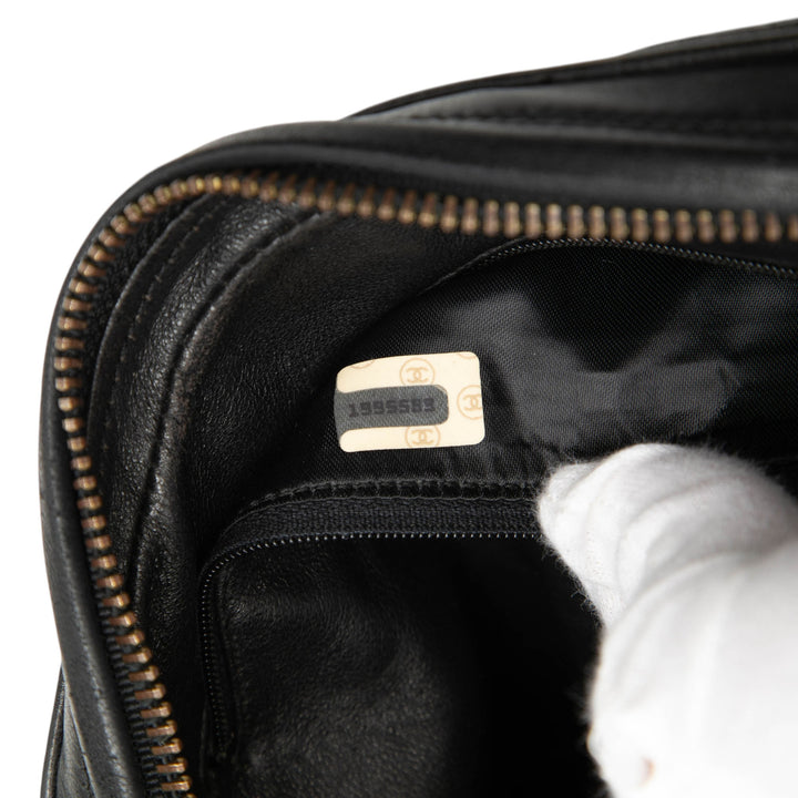 Chanel CC Matelassé Cuir d’agneau Pompon Sac caméra
