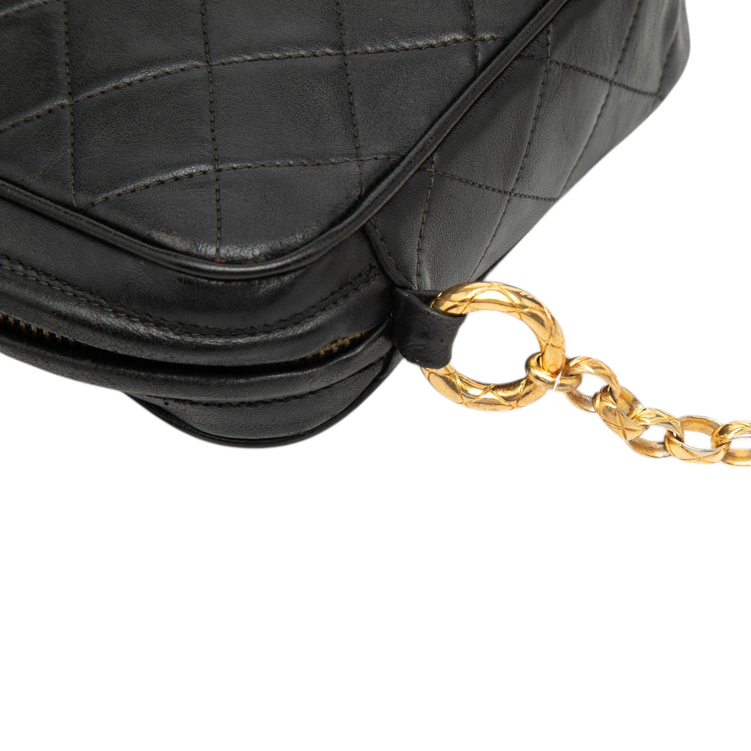 Chanel CC Matelassé Cuir d’agneau Pompon Sac caméra