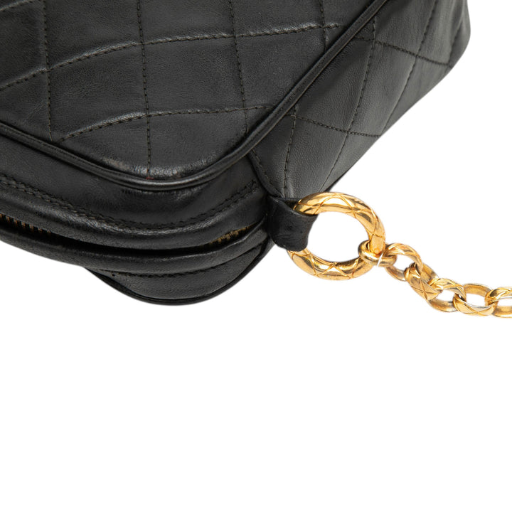 Chanel CC Matelassé Cuir d’agneau Pompon Sac caméra