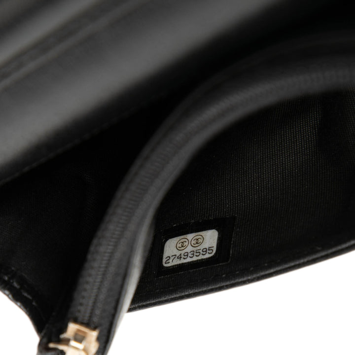Chanel CC clouté Cuir d’agneau Cristal Wallet on Chain