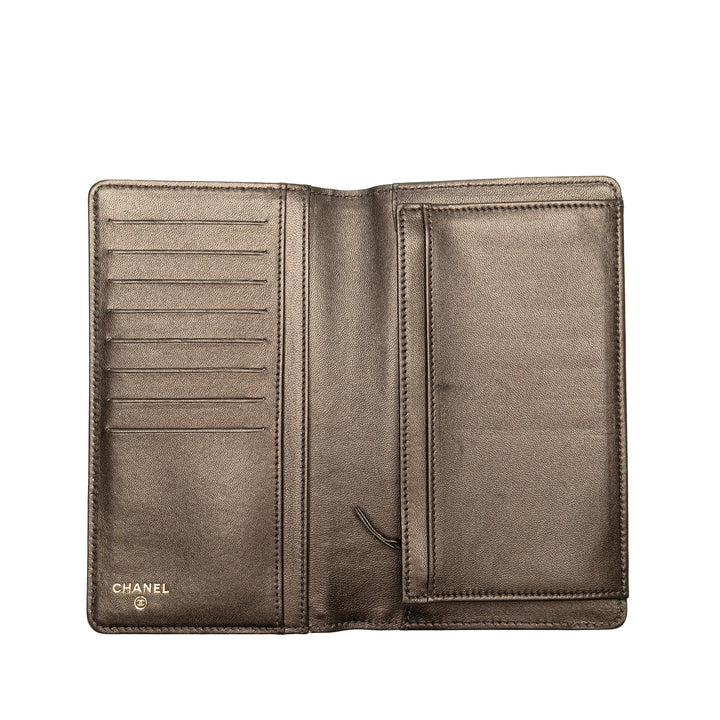 Embossed Lambskin CC Camellia Bifold Wallet Black - Gaby Paris