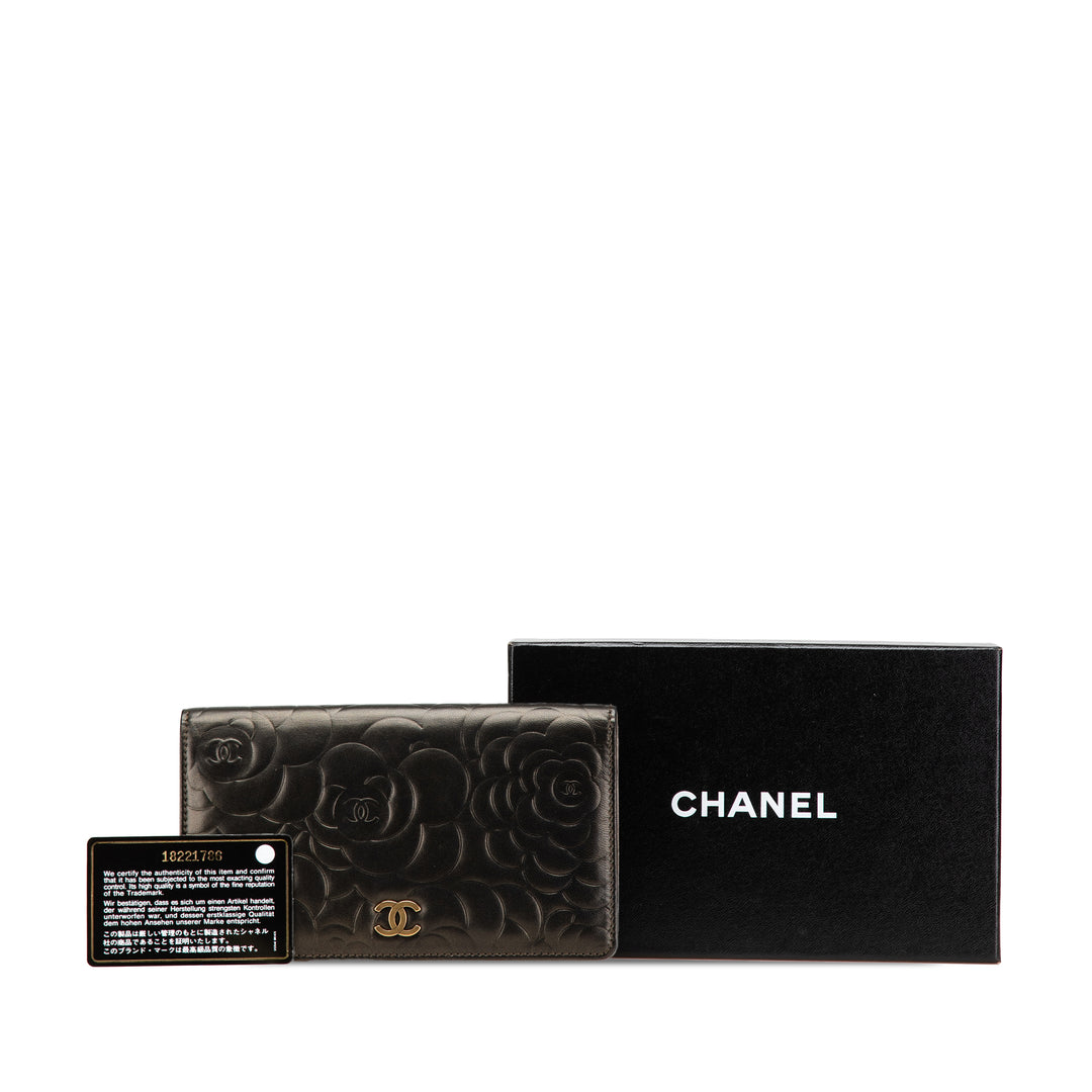 Embossed Lambskin CC Camellia Bifold Wallet Black - Gaby Paris