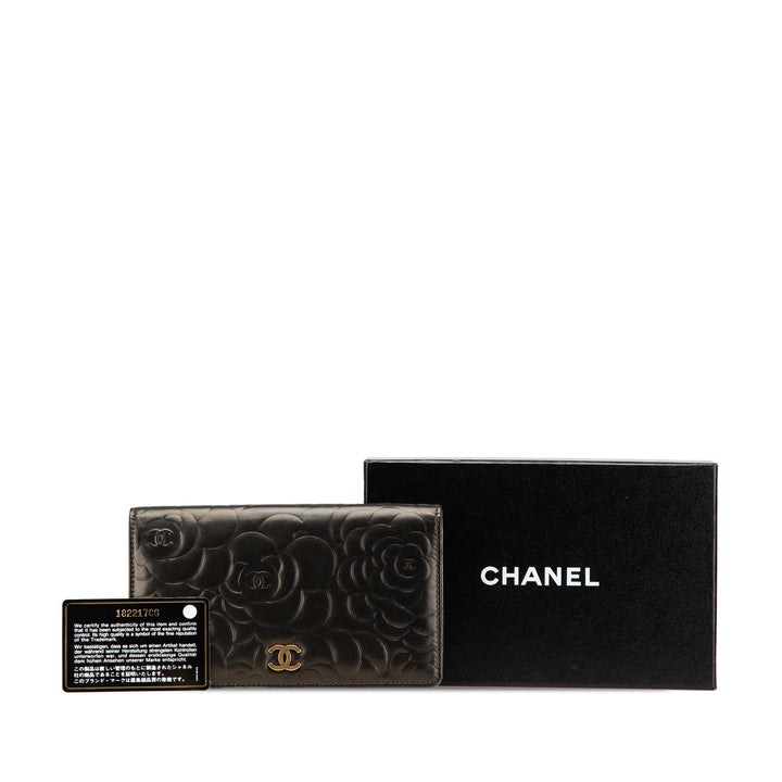Embossed Lambskin CC Camellia Bifold Wallet Black - Gaby Paris