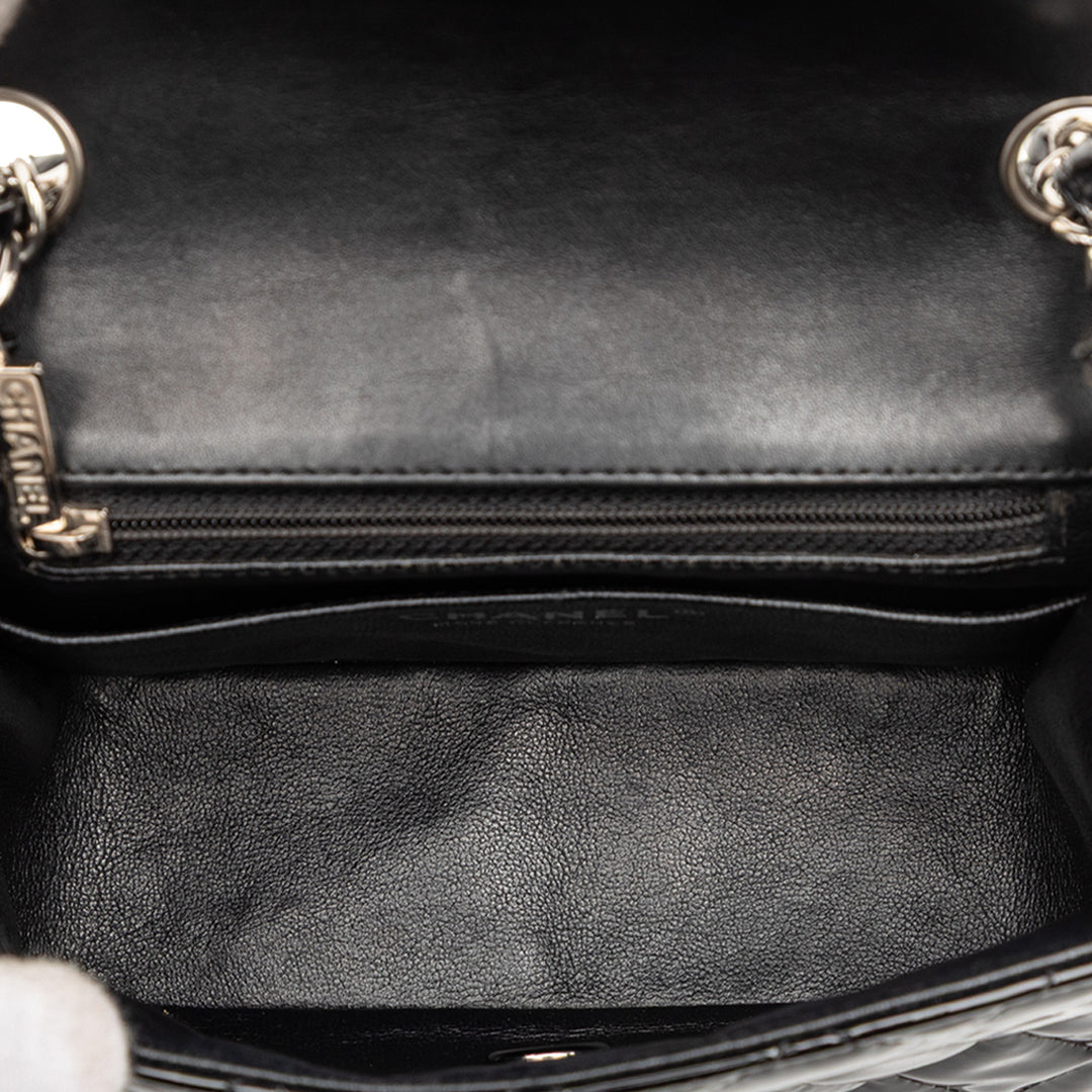 Chanel Mini Square Classic Cuir verni Simple rabat