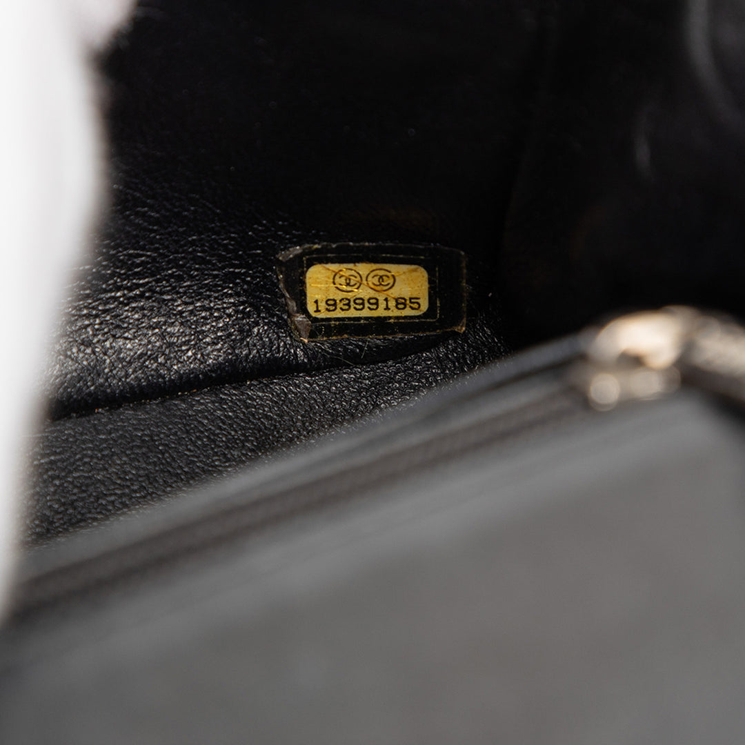 Chanel Mini Square Classic Cuir verni Simple rabat