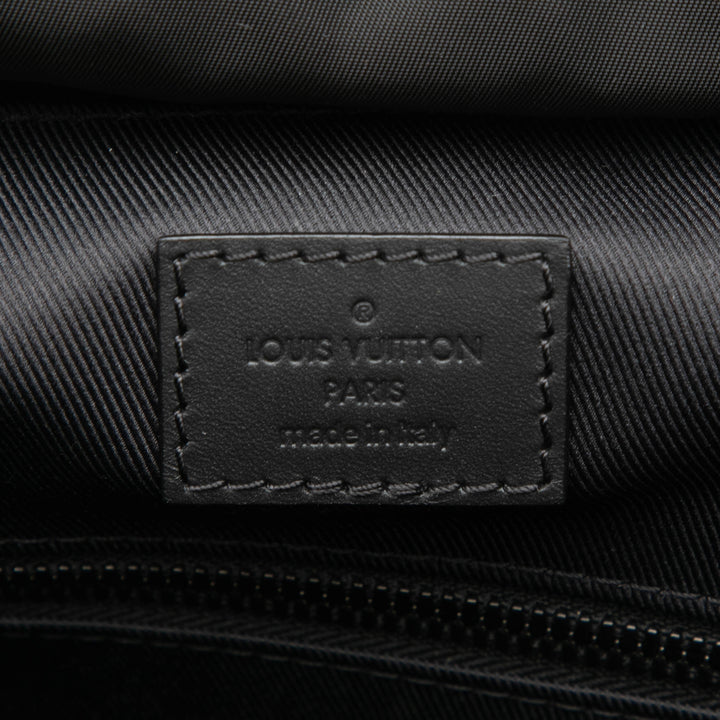 Louis Vuitton Monogram Shadow Discovery Sac à dos