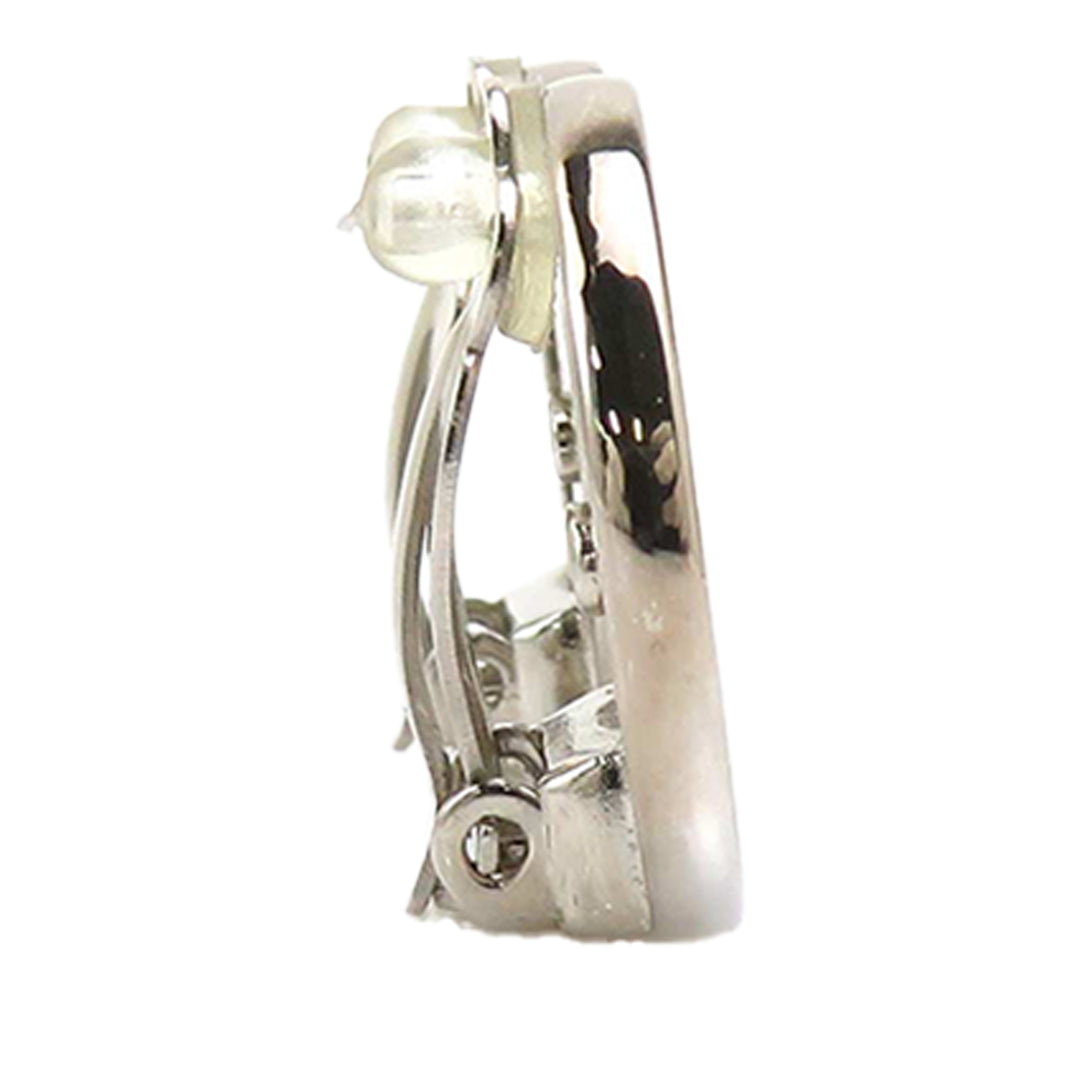 Chanel CC Brass Rond À clip Boucles d'oreilles Argenté – vue 7 – GABY PARIS