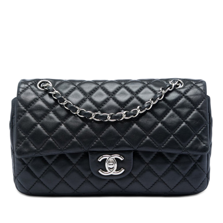 Chanel Medium Classic Cuir d’agneau Double rabat