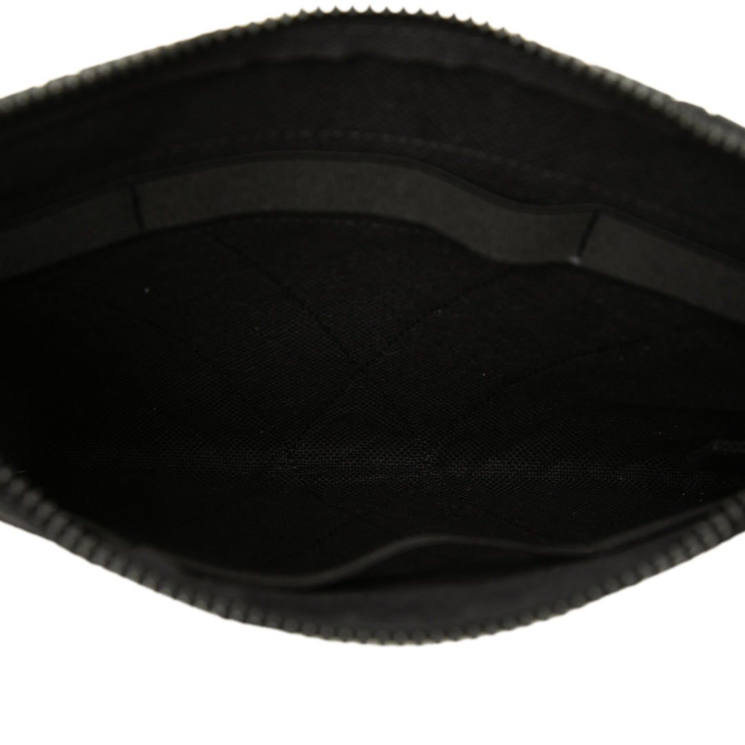 Bottega Veneta Pochette Rubber Intrecciato Noir – vue 4 – GABY PARIS