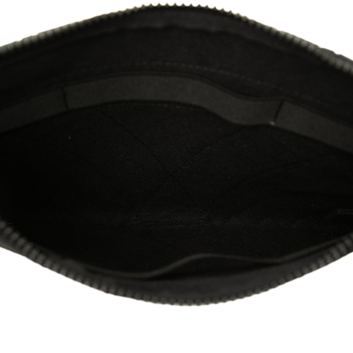 Bottega Veneta Pochette Rubber Intrecciato Noir – vue 4 – GABY PARIS