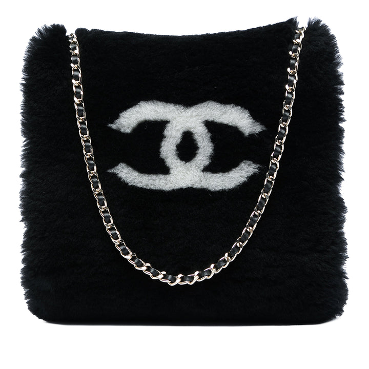 Chanel CC Shearling Muff Sac Matière naturelle