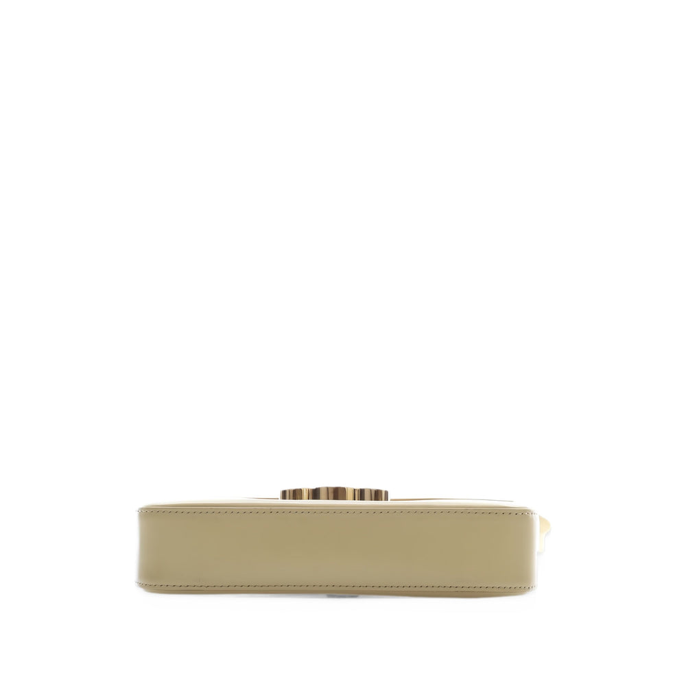 Celine Sac porté épaule brillant Triomphe Claude Cuir de veau Jaune – vue 2 – GABY PARIS