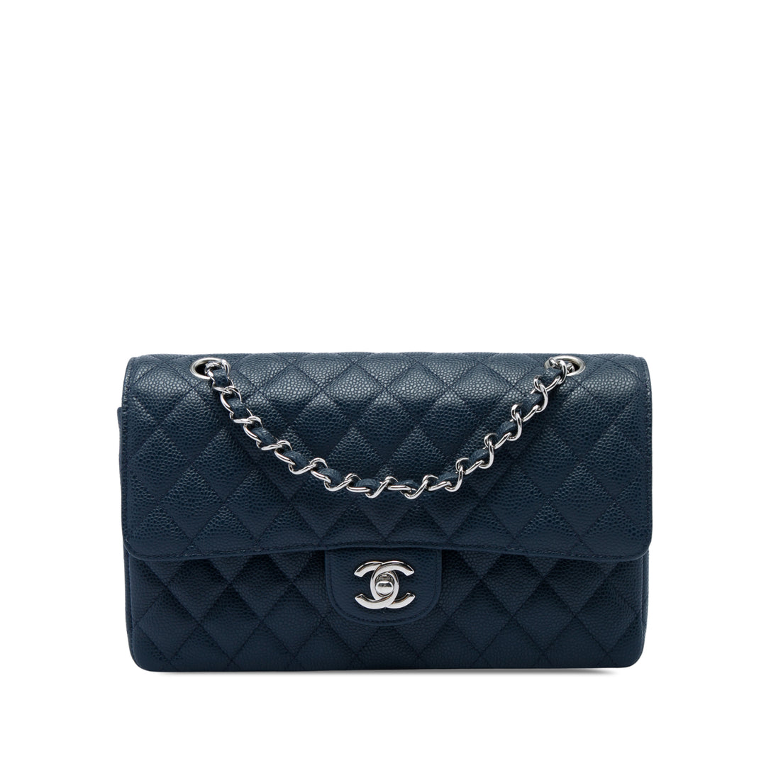 Chanel Classic Double rabat Moyen Cuir caviar Bleu – vue principale – GABY PARIS