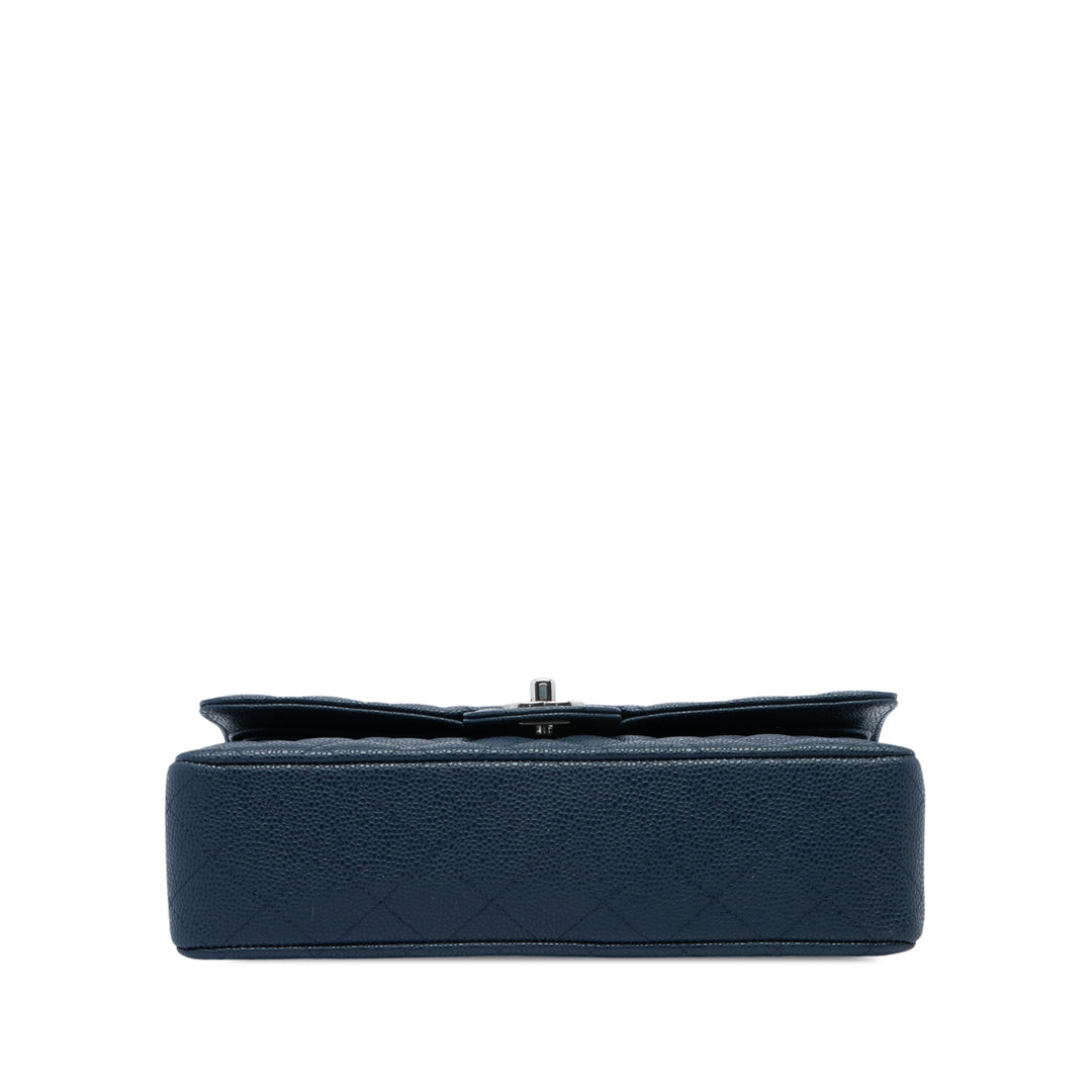 Chanel Classic Double rabat Moyen Cuir caviar Bleu – vue 3 – GABY PARIS