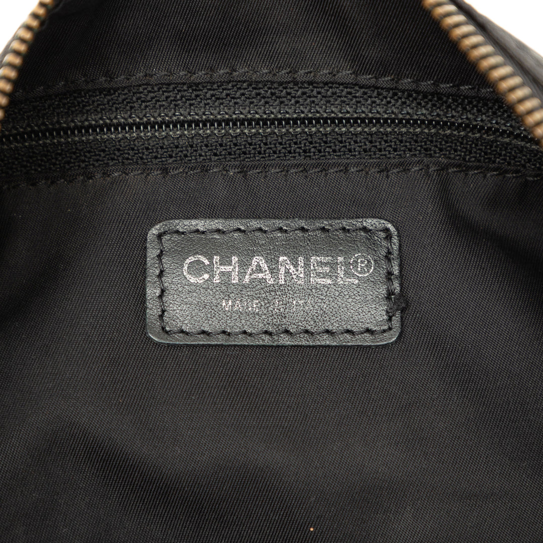 Chanel New Travel Line Barrel Sac Noir – vue 5 – GABY PARIS