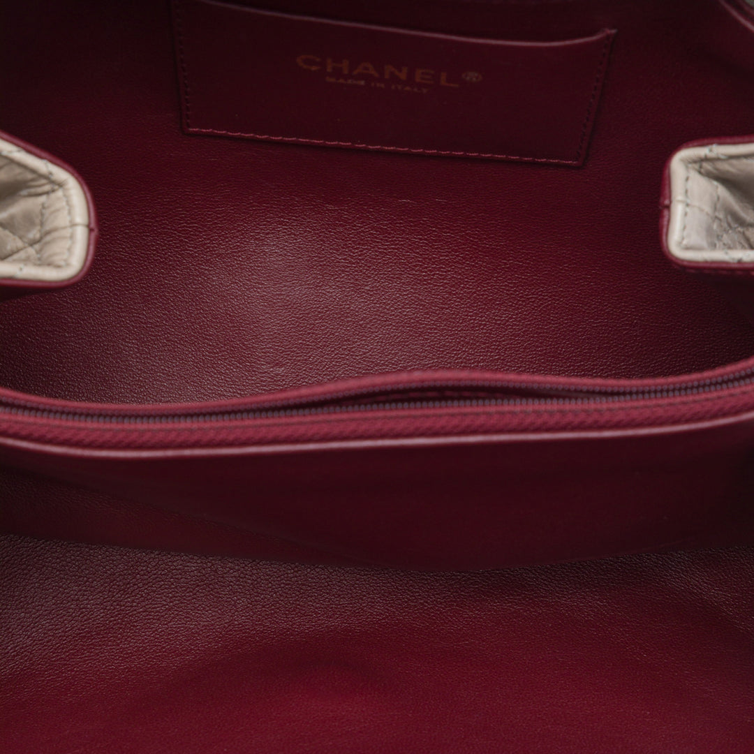 Chanel Jumbo CC Matelassé Crumpled Cuir de veau Straight à rabat