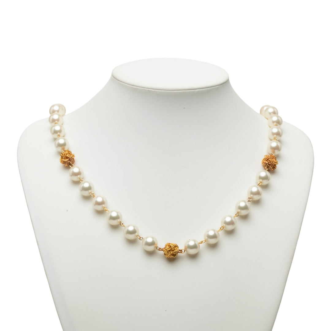 Chanel CC plaqué et Perles fantaisie Collier