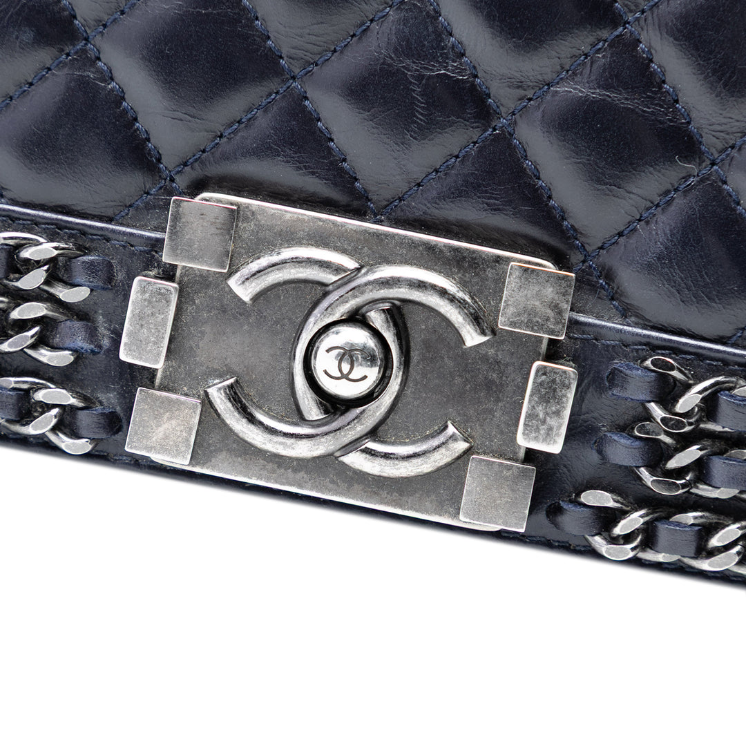 Chanel Old Medium Matelassé Glazed Cuir de veau Sac rond à chaîne Boy à rabat