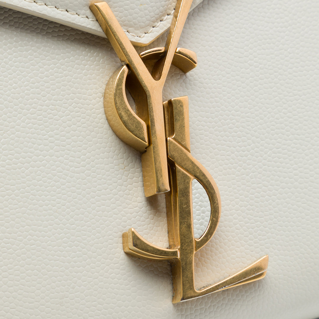 Saint Laurent Grain De Poudre Cassandra Chaîne Portefeuille Monogram Blanc – vue 5 – GABY PARIS