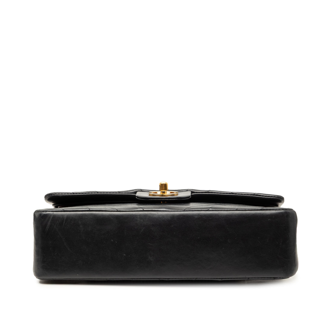 Chanel Medium Classic Chevron Cuir d’agneau Double rabat