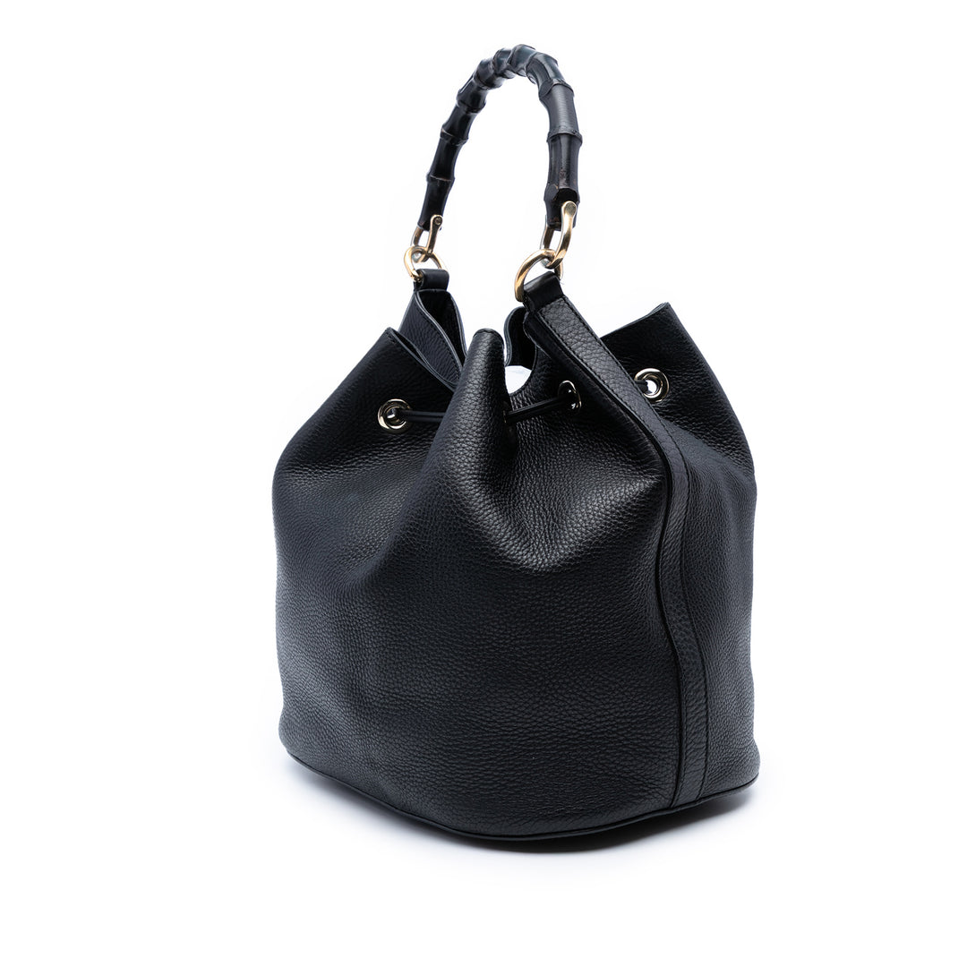 Gucci Pebbled Cuir de veau Miss Bamboo Pompon Bucket Sac