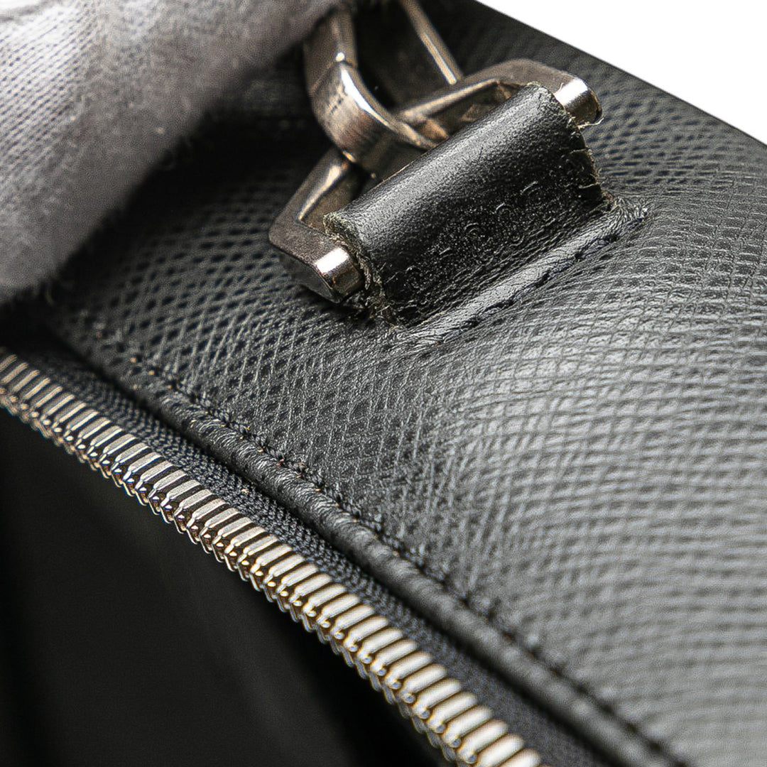 Louis Vuitton Taiga Porte Ordinateur Odessa Noir