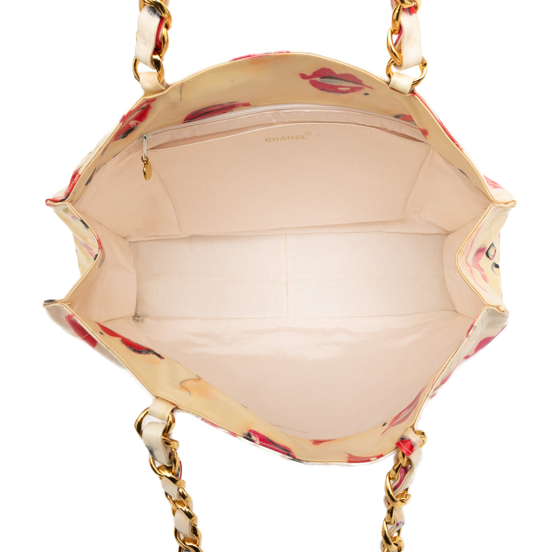 Chanel CC Coated Toile Kisses et Lips Print Cabas