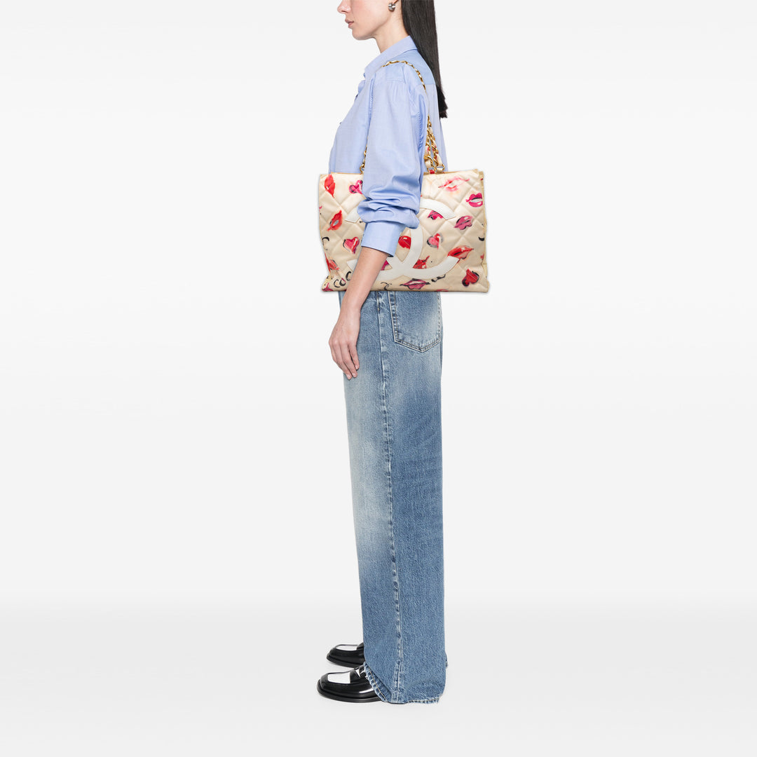 Chanel CC Coated Toile Kisses et Lips Print Cabas