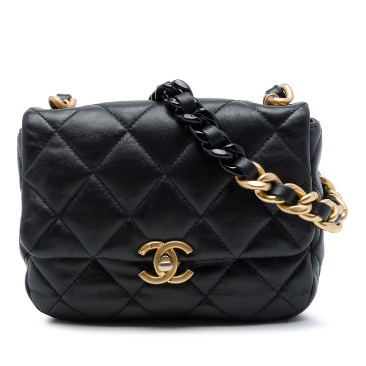 Chanel Sac bandoulière Matelassé Lacquered Chaîne à rabat Mini Cuir d'agneau Noir – vue principale – GABY PARIS