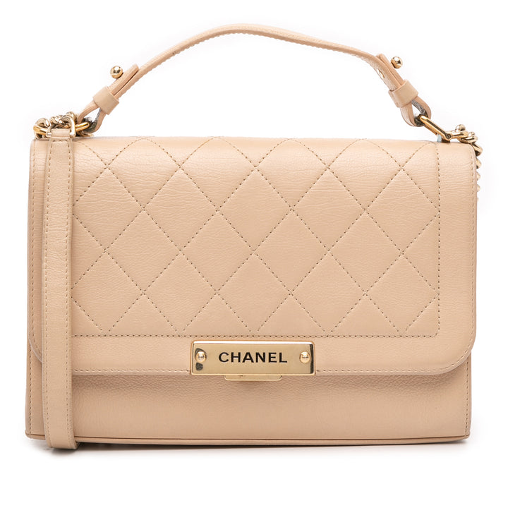 Chanel Medium Quilted Cuir de veau Label Click Flap Marron – GABY PARIS Authentique
