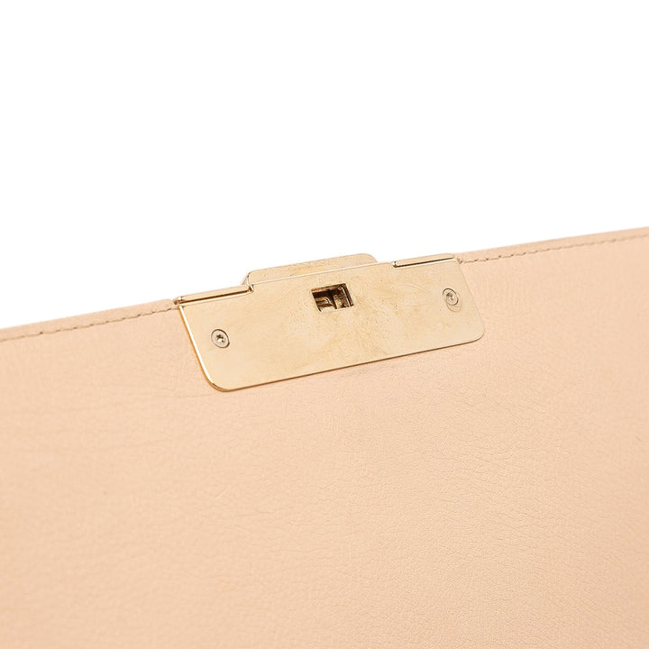 Chanel Medium Matelassé Cuir de veau Label Click à rabat