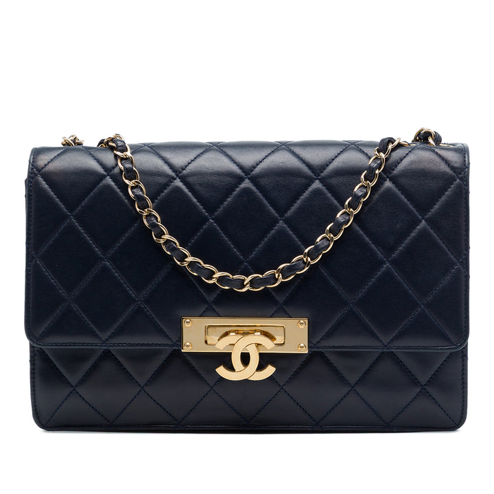 Chanel Matelassé Cuir d’agneau Golden Class à rabat