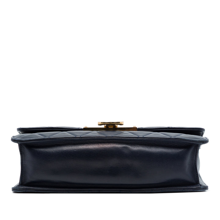Chanel Matelassé Cuir d’agneau Golden Class à rabat