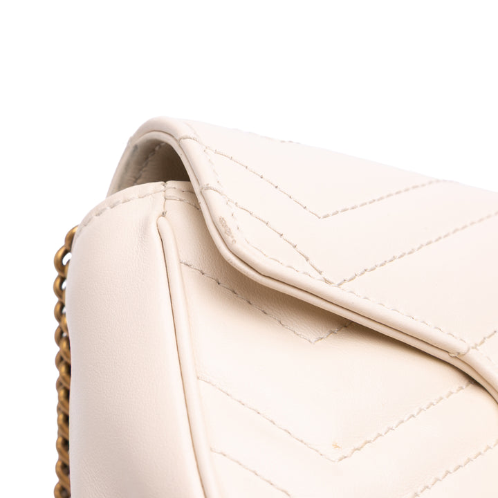 Gucci Mini GG Marmont Matelasse Cuir à rabat Sac porté croisé