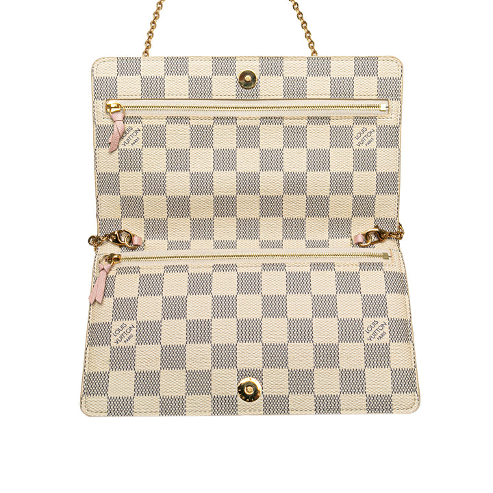 Damier Azur Summer Trunks Pochette Weekend White - Gaby Paris