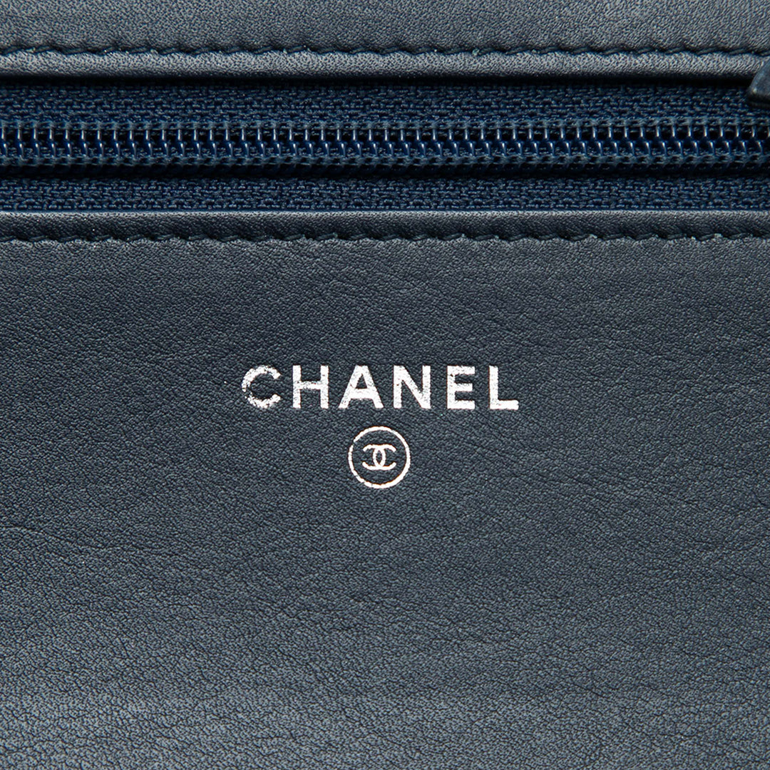 Chanel Deauville Wallet on Chain Jean Bleu – vue 5 – GABY PARIS