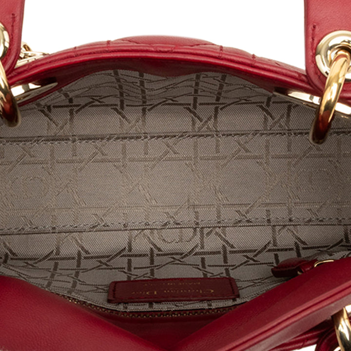 Dior Sac à main Lady Dior Cannage Mini Cuir d'agneau Rouge – vue 4 – GABY PARIS