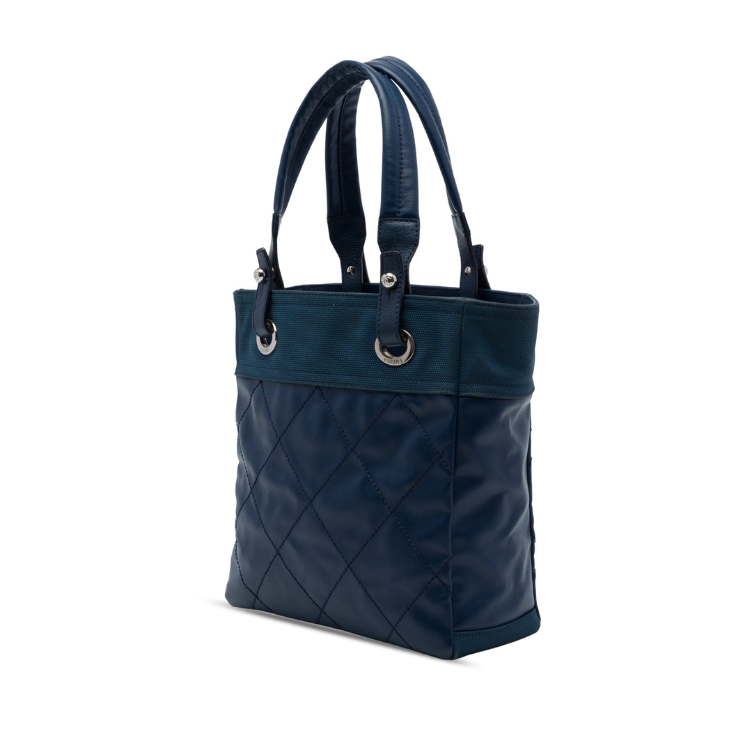 Chanel Matelassé Paris Biarritz Cabas Petit Toile enduite Bleu – vue 2 – GABY PARIS