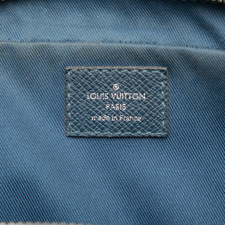 Louis Vuitton Taiga Porte Documents Business MM