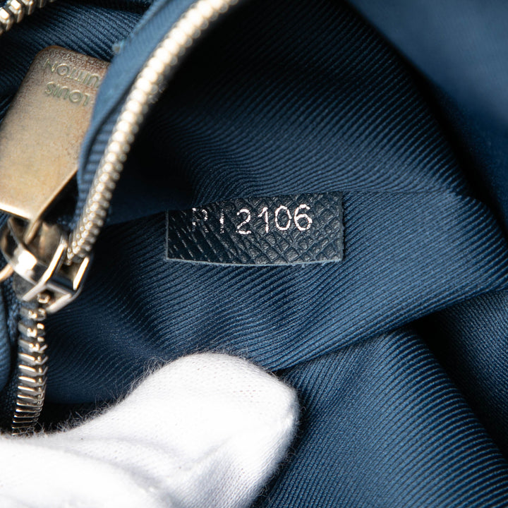 Louis Vuitton Taiga Porte Documents Business MM