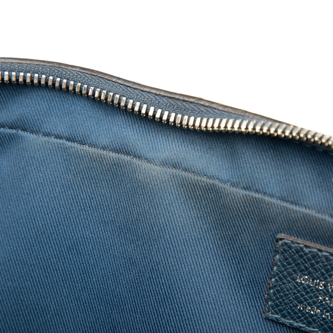 Louis Vuitton Taiga Porte Documents Business MM