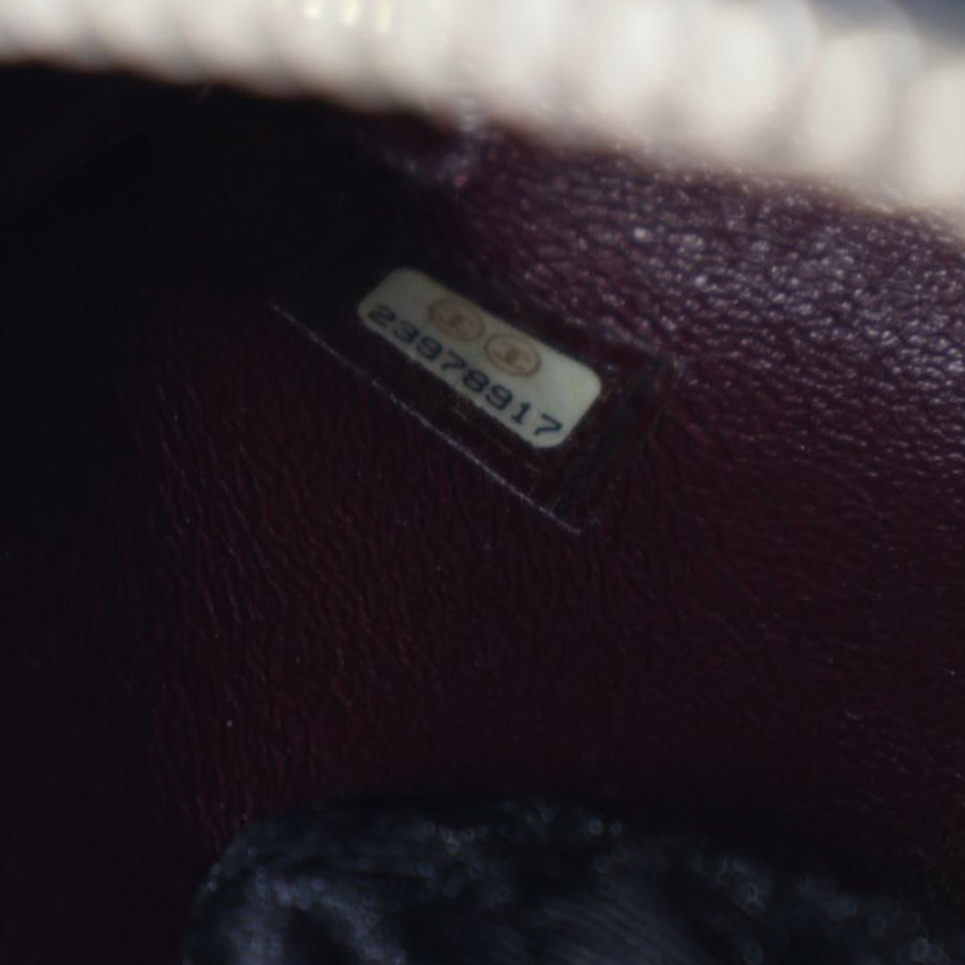 Chanel Medium Caviar Business Affinity sac à anse supérieure