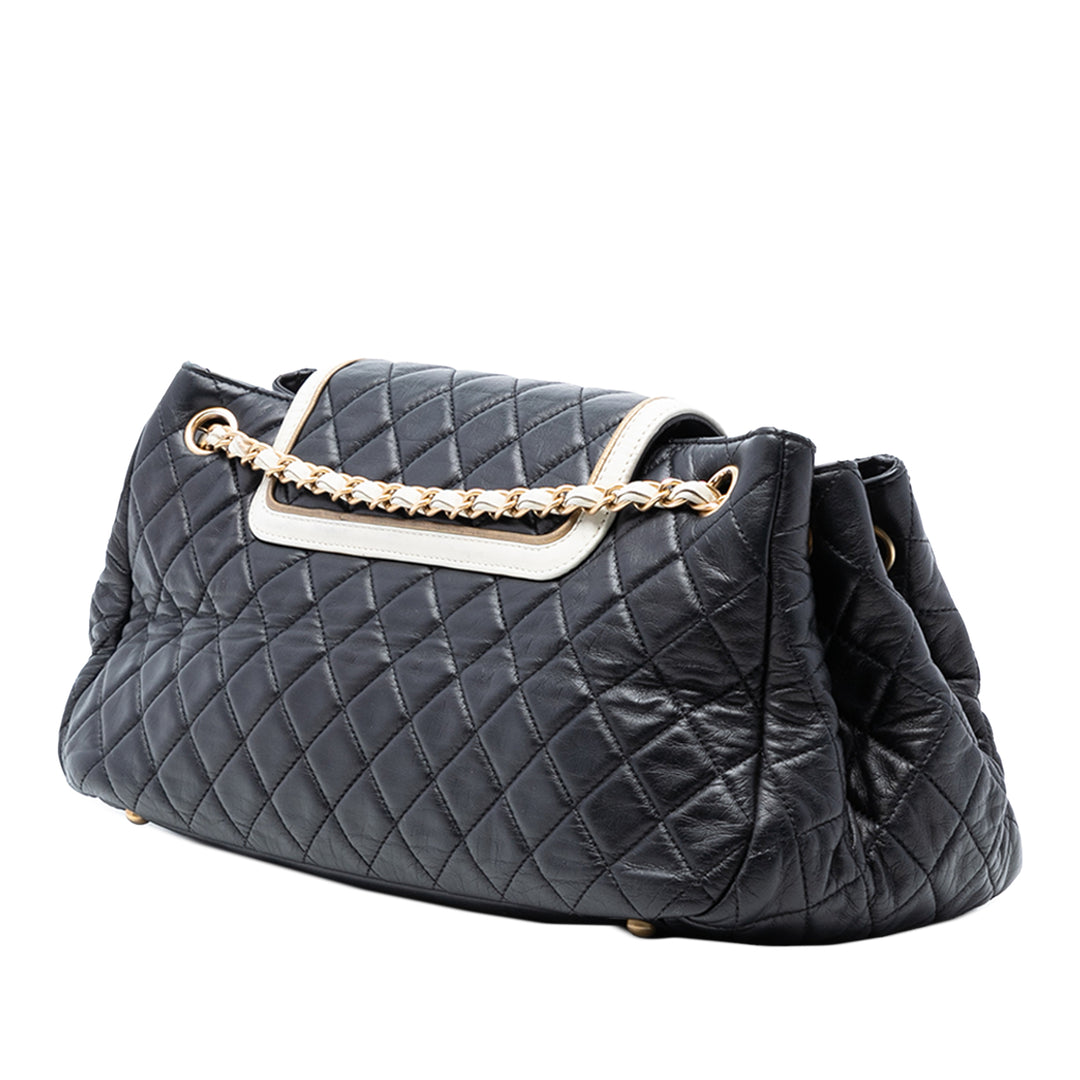 Chanel Medium Matelassé Cuir d’agneau Reissue 2.55 East West Mademoiselle Accordion à rabat