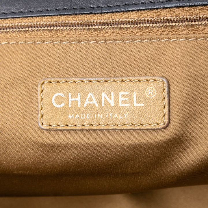 Chanel Medium Matelassé Cuir d’agneau Reissue 2.55 East West Mademoiselle Accordion à rabat