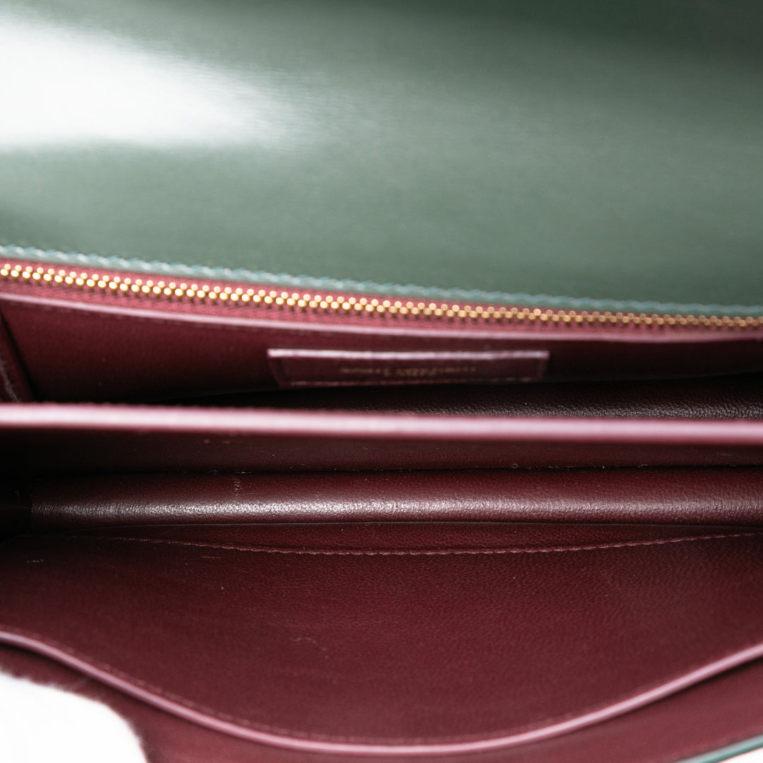 Saint Laurent Smooth Cuir de veau Monogram Cassandra Clasp Sac
