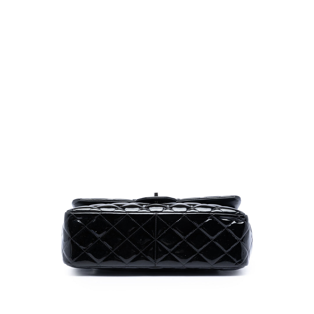 Chanel Jumbo Classic Cuir verni Double rabat